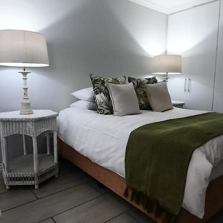 Fairview Villa Yzerfontein Bagian luar foto